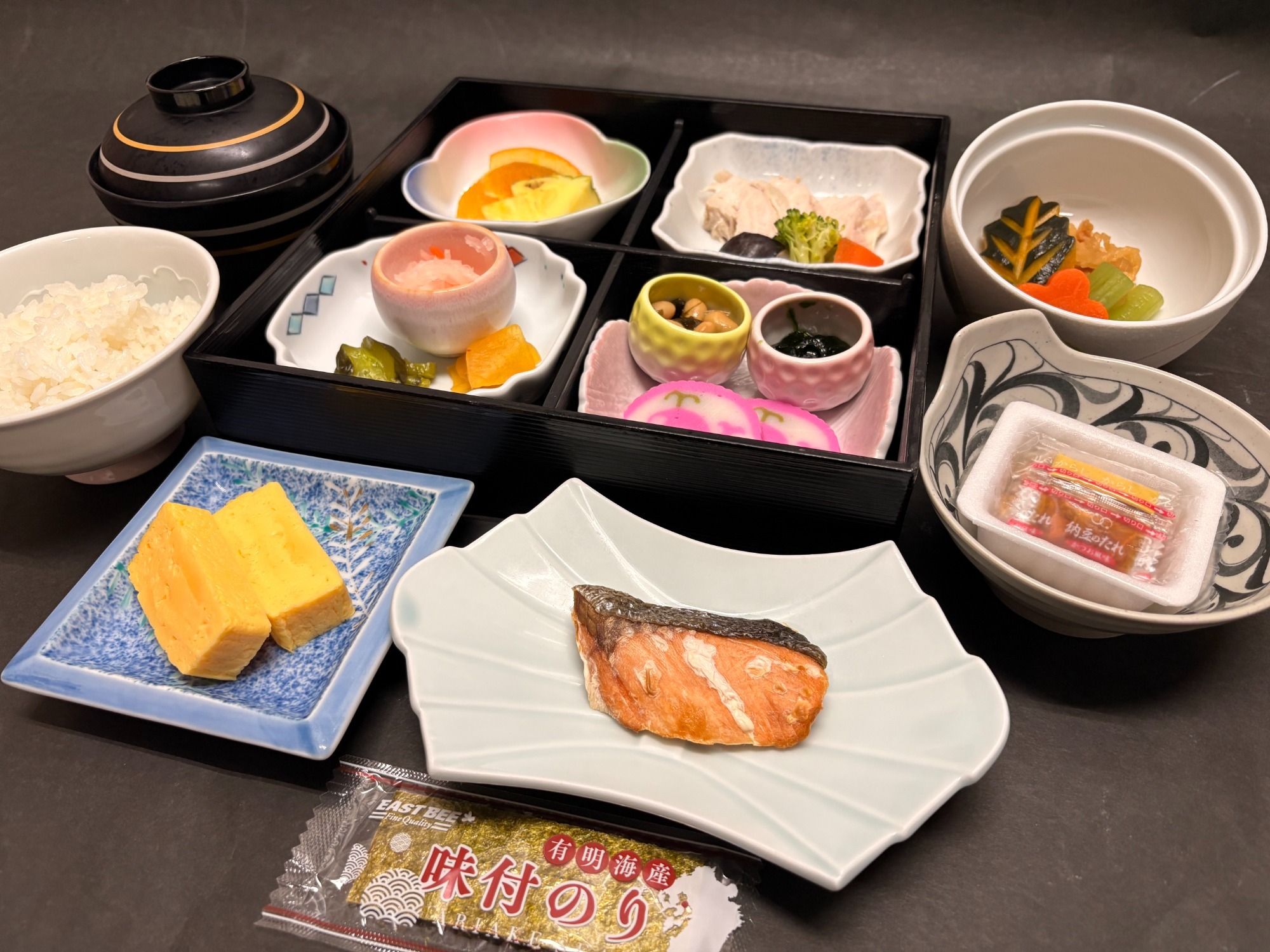 朝食